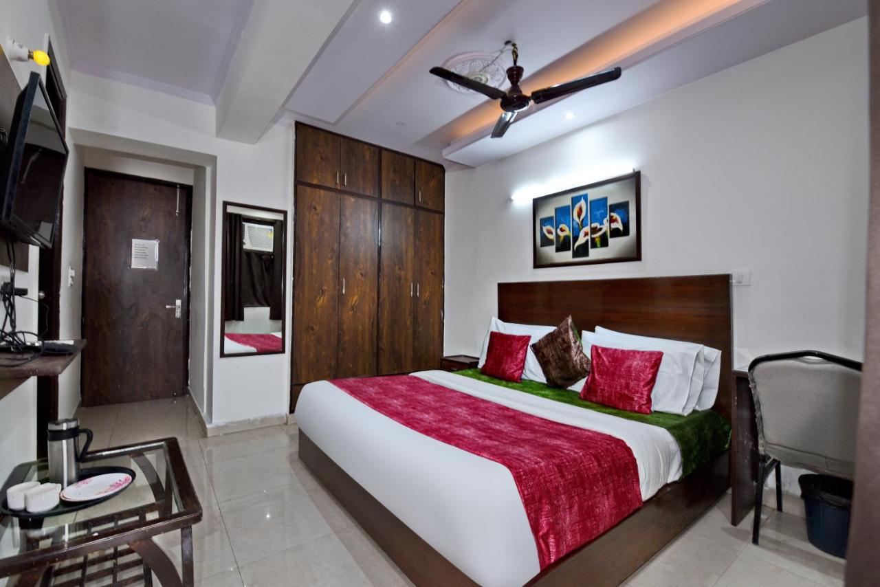 Hotel Admire Inn "Atta Market, Noida Sector 18" 外观 照片