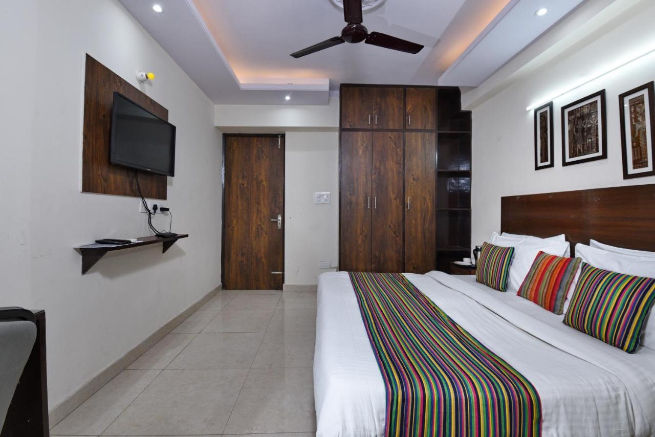Hotel Admire Inn "Atta Market, Noida Sector 18" 外观 照片