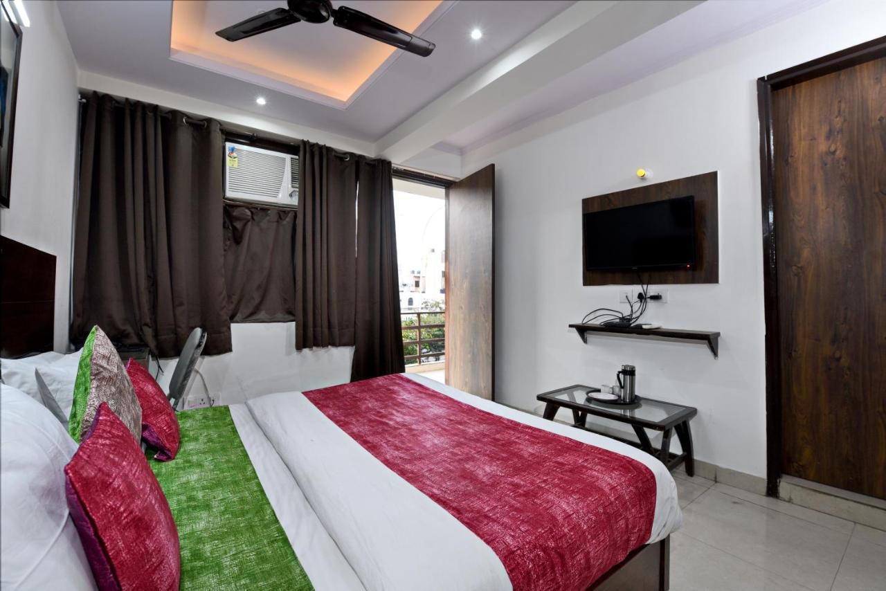 Hotel Admire Inn "Atta Market, Noida Sector 18" 外观 照片