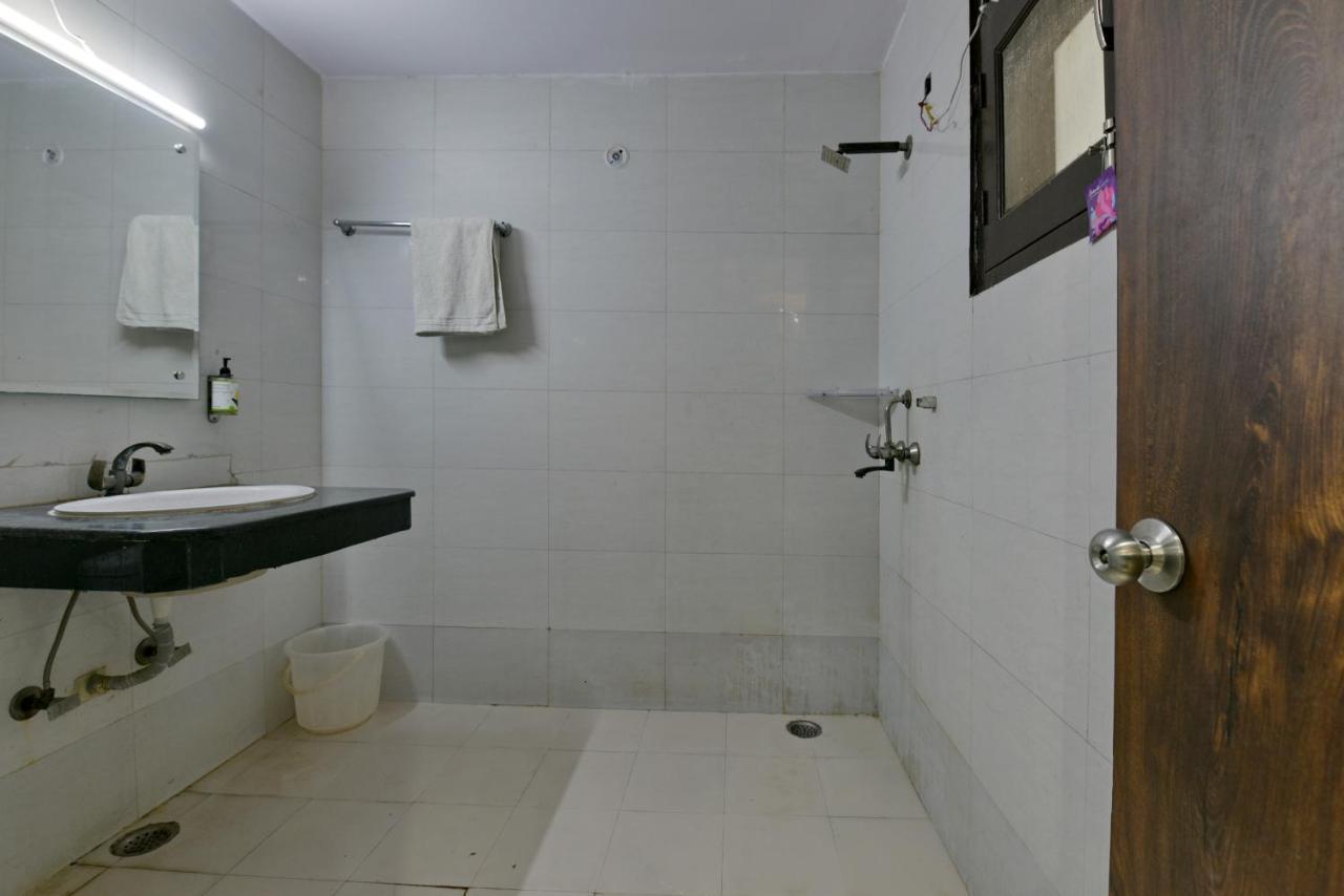Hotel Admire Inn "Atta Market, Noida Sector 18" 外观 照片