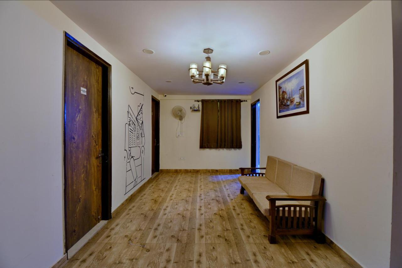 Hotel Admire Inn "Atta Market, Noida Sector 18" 外观 照片